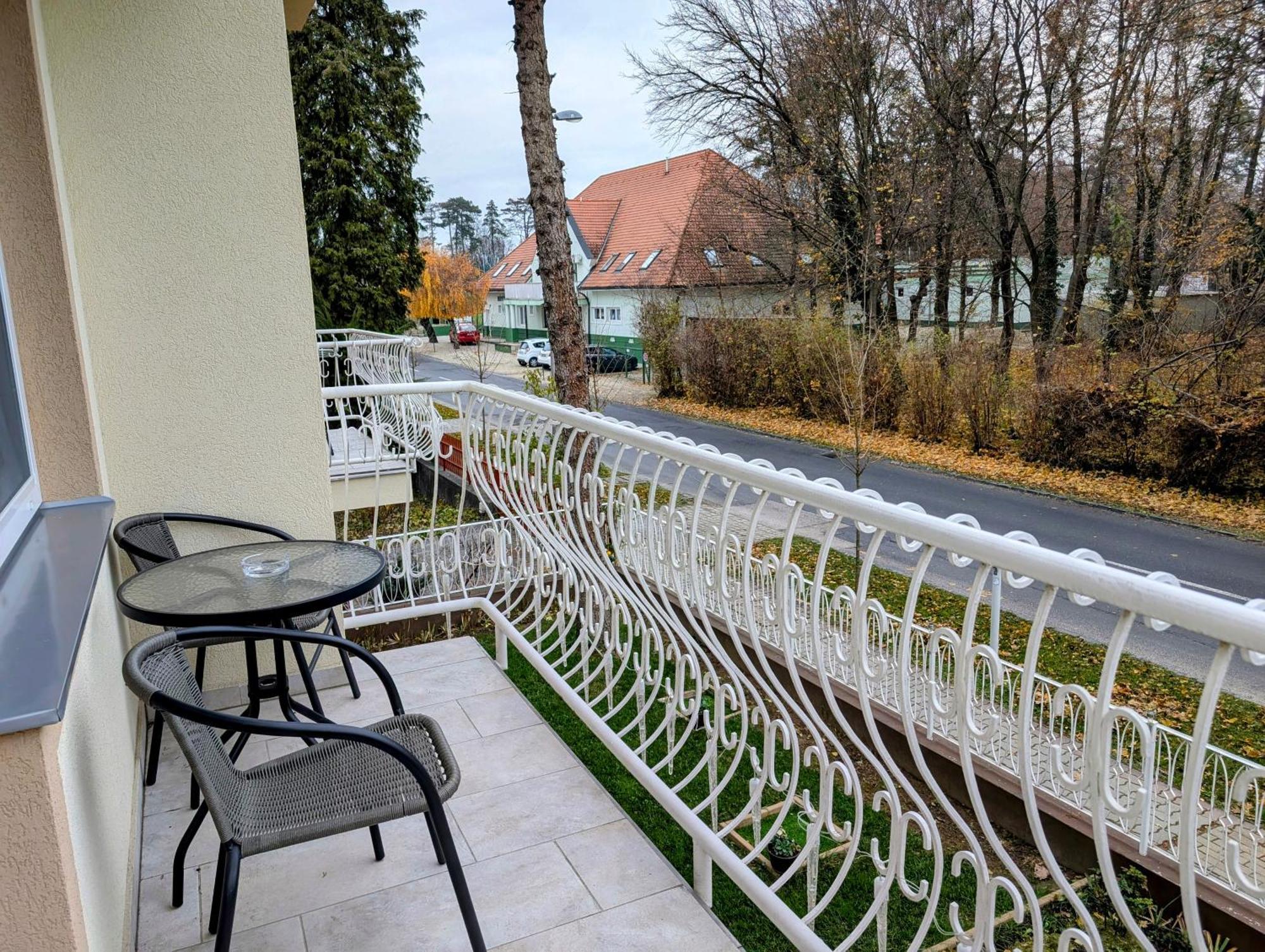 Apartament Moon Light Héviz Zewnętrze zdjęcie