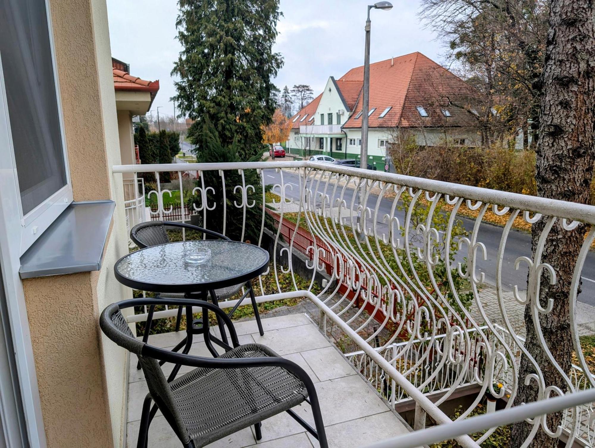 Apartament Moon Light Héviz Zewnętrze zdjęcie